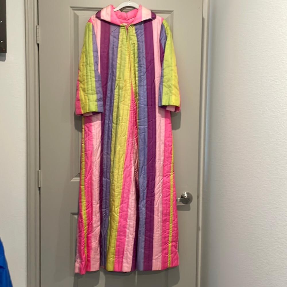 Dressy multicolored house coat